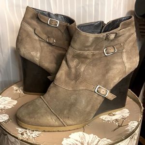 Dark platform booties